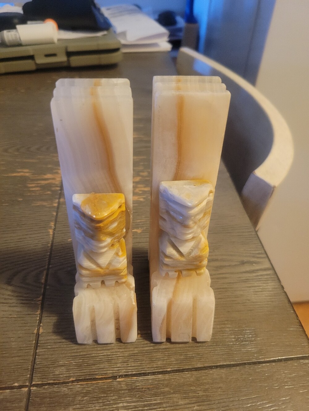 Hand-Carved Onyx Stone Bookends in Cream and Gold